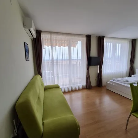 Apartment In A With 9 Pools *